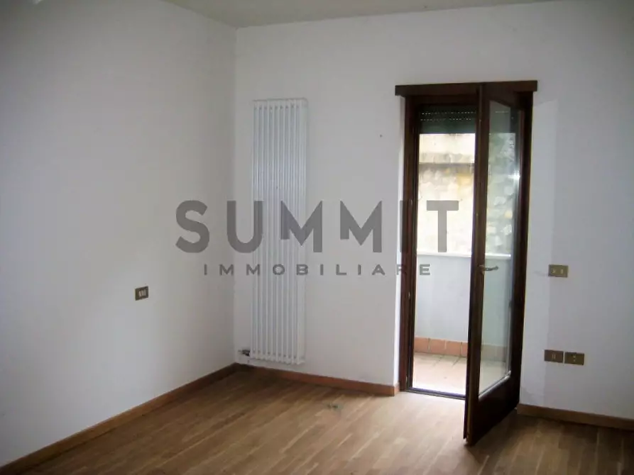 Immagine 10 di Appartamento in vendita  in Schio - limitrofi a Schio