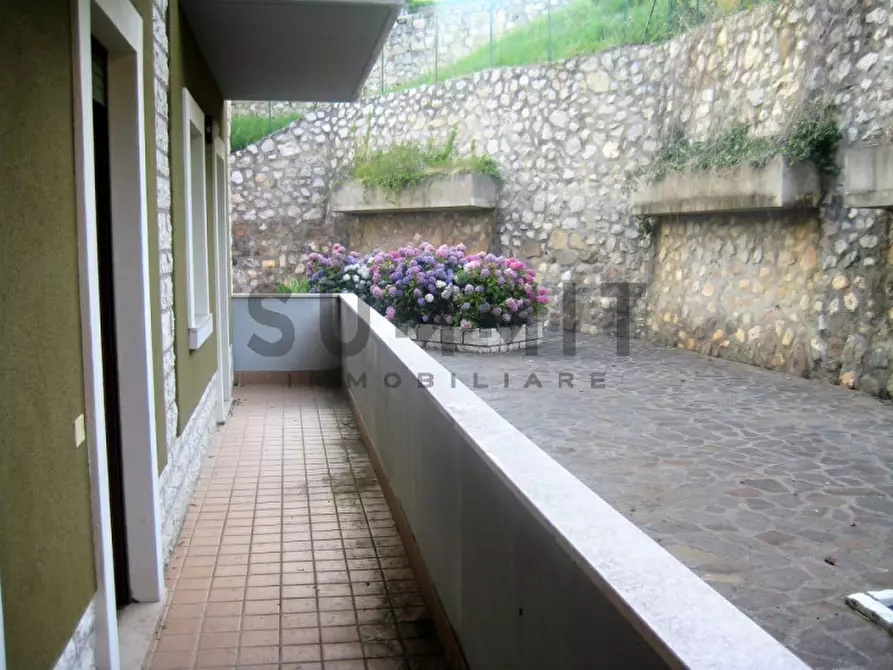 Immagine 13 di Appartamento in vendita  in Schio - limitrofi a Schio