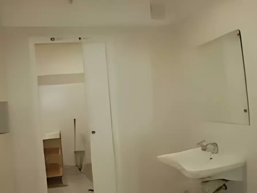 Immagine 8 di Attività commerciale in vendita  in via don giuseppe diana, n. snc a Gubbio