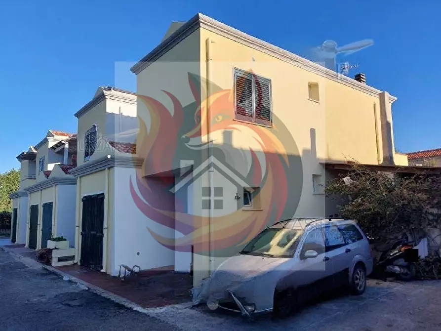 Immagine 1 di Villa in vendita  in via punta scorno a Stintino