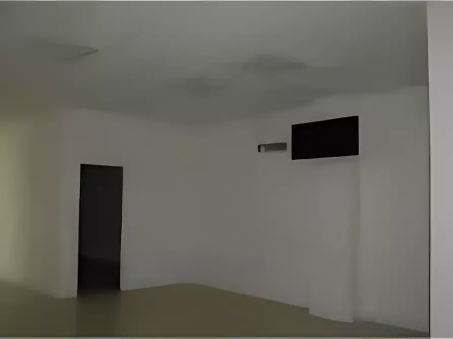 Immagine 2 di Attività commerciale in vendita  in via don giuseppe diana, n. snc a Gubbio