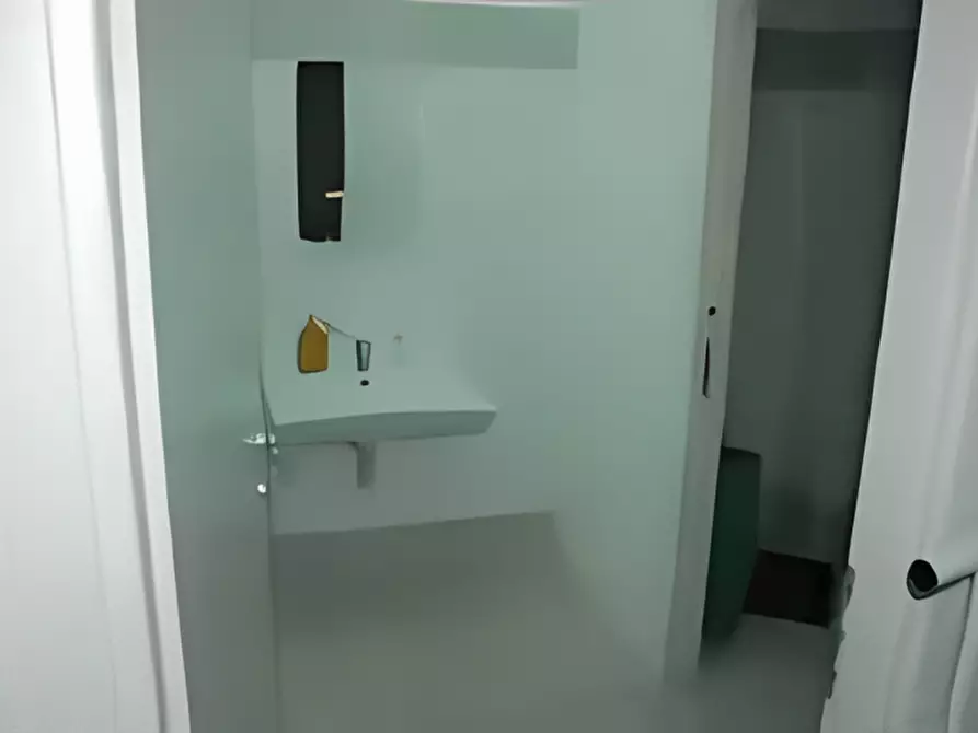 Immagine 5 di Attività commerciale in vendita  in via don giuseppe diana, n. snc a Gubbio