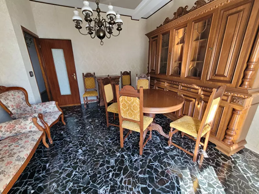 Immagine 4 di Appartamento in vendita  in Via Nizza 80 a Savona