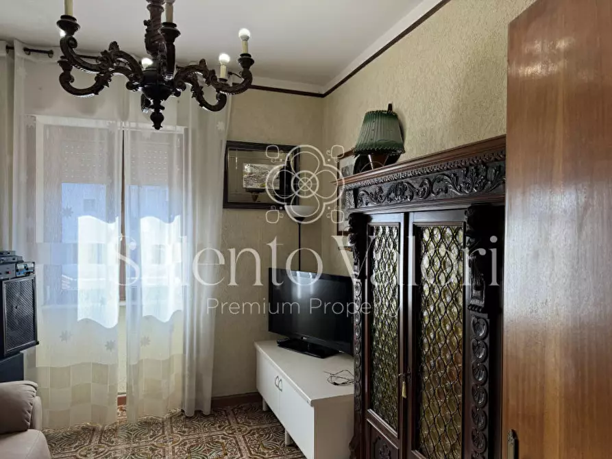 Immagine 4 di Casa bifamiliare in vendita  in Via Agnesi 112 a Casarano