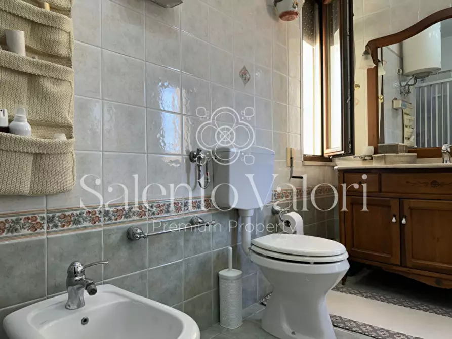 Immagine 12 di Casa bifamiliare in vendita  in Via Agnesi 112 a Casarano