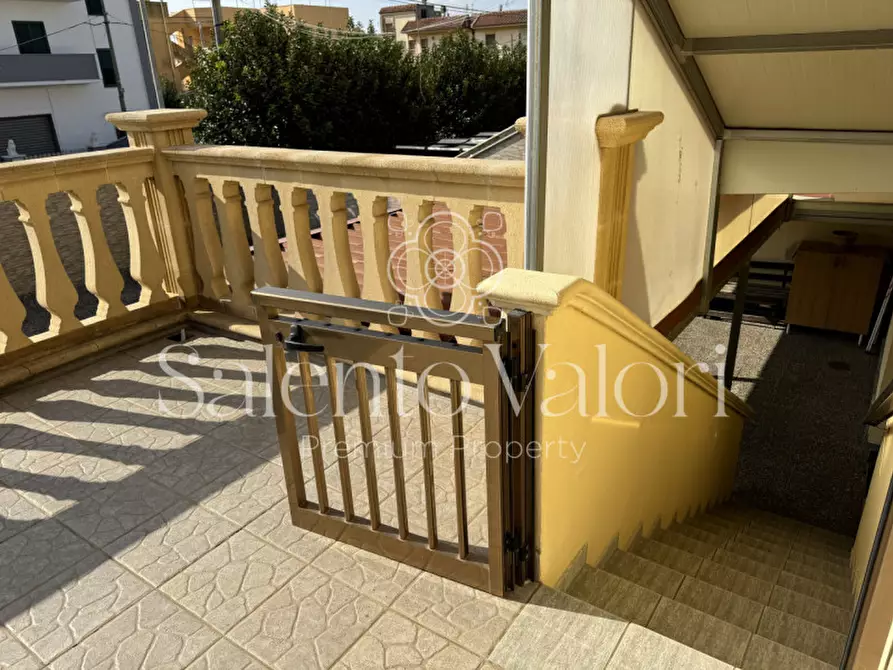 Immagine 33 di Casa bifamiliare in vendita  in Via Agnesi 112 a Casarano