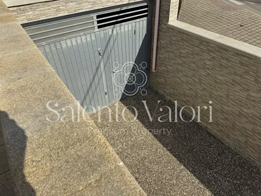 Immagine 36 di Casa bifamiliare in vendita  in Via Agnesi 112 a Casarano