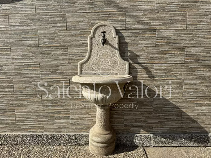 Immagine 48 di Casa bifamiliare in vendita  in Via Agnesi 112 a Casarano