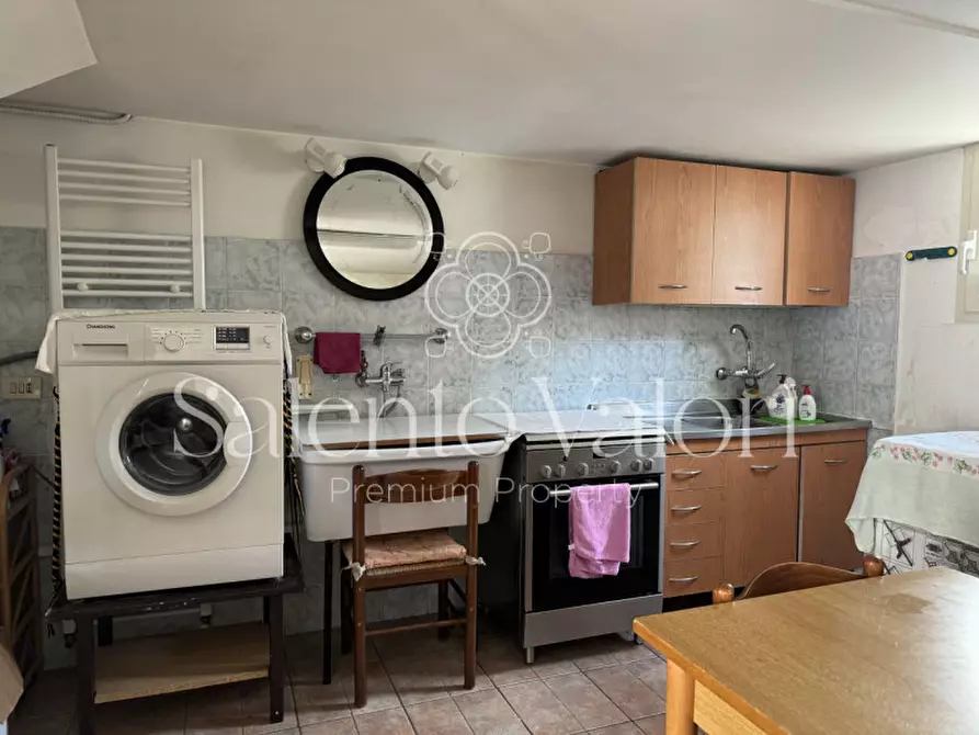 Immagine 58 di Casa bifamiliare in vendita  in Via Agnesi 112 a Casarano