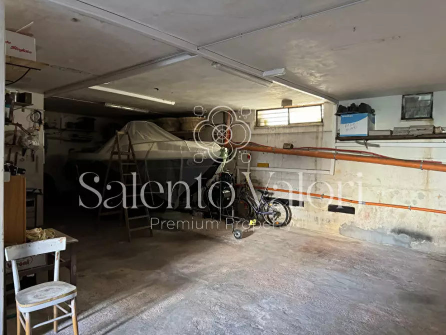 Immagine 59 di Casa bifamiliare in vendita  in Via Agnesi 112 a Casarano