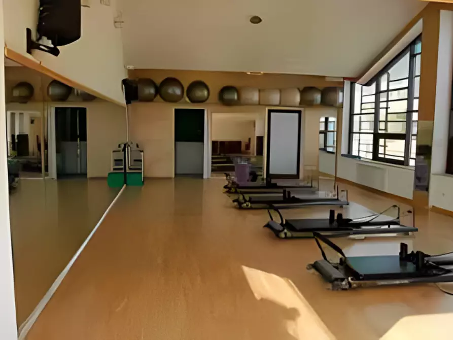 Immagine 5 di Attività commerciale in vendita  in via don giuseppe diana, n. snc a Gubbio