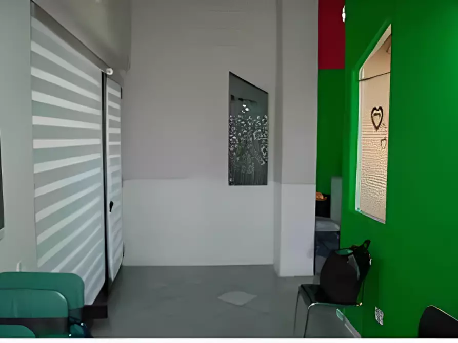 Immagine 9 di Attività commerciale in vendita  in via don giuseppe diana, n. snc a Gubbio