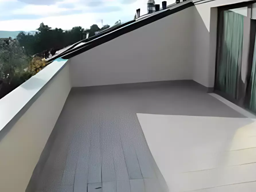 Immagine 10 di Attività commerciale in vendita  in via don giuseppe diana, n. snc a Gubbio