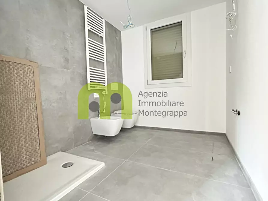 Immagine 2 di Appartamento in vendita  in Via Pioppi a Castelfranco Veneto