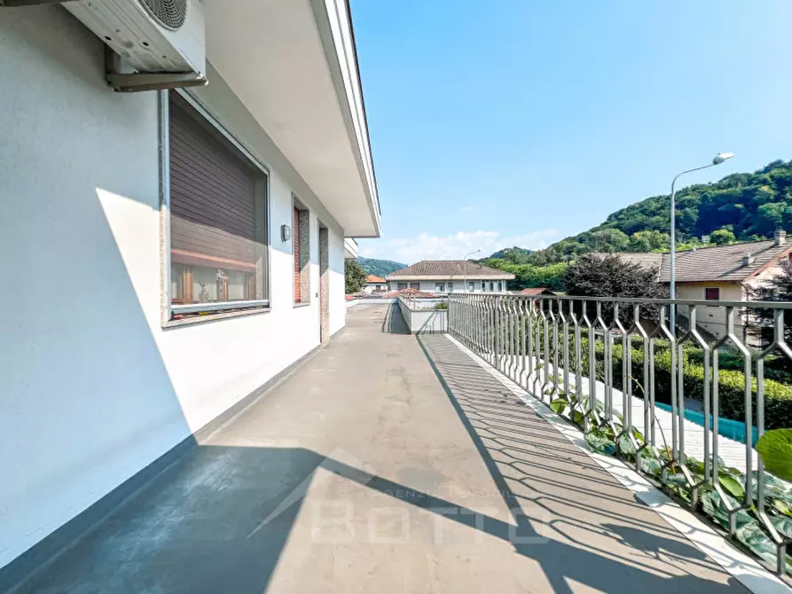 Immagine 14 di Appartamento in vendita  in VIALE VARALLO 200 a Borgosesia