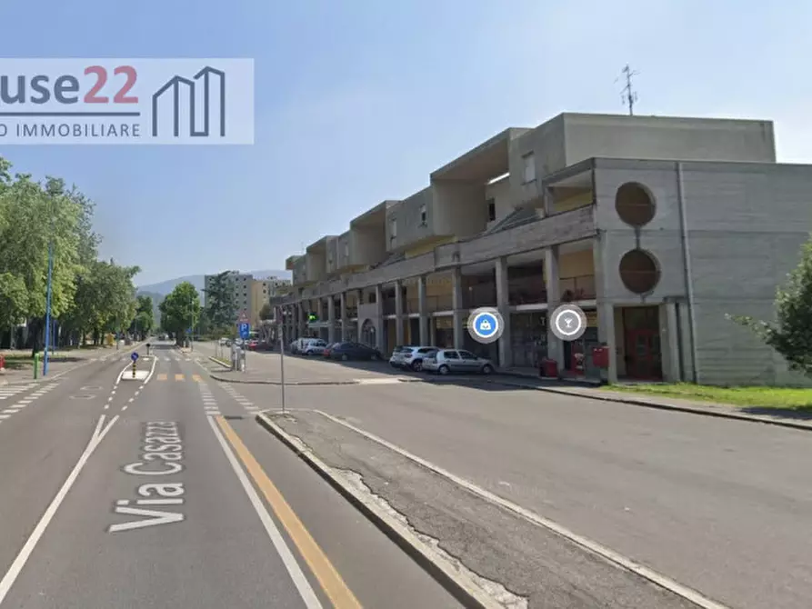 Immagine 1 di Negozio in vendita  in Via Casazza 30 a Brescia