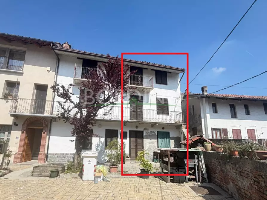 Immagine 1 di Casa indipendente in vendita  in Via Cavour snc a Castellinaldo