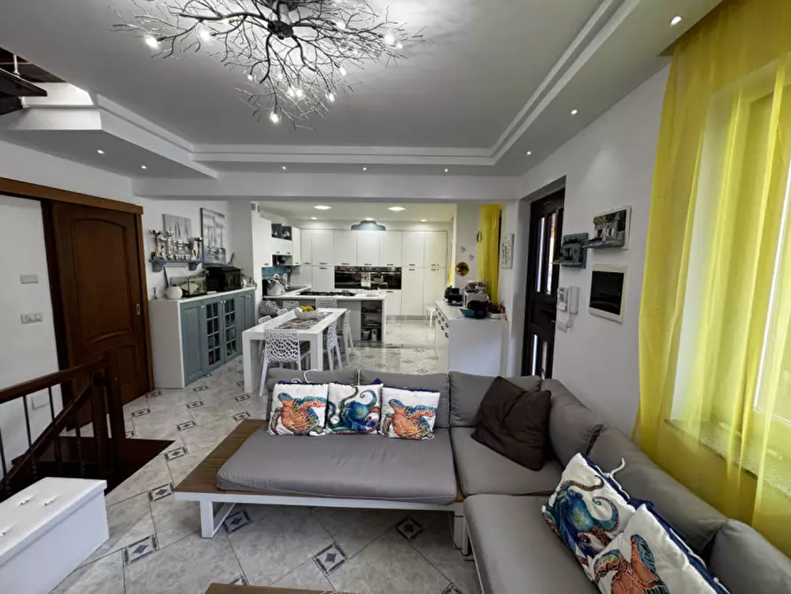 Immagine 45 di Villa in vendita  in Via Nettuno, 127 a Milazzo