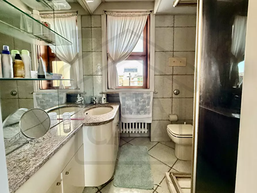 Immagine 34 di Attico in vendita  in Via Padre Leopoldo a Abano Terme