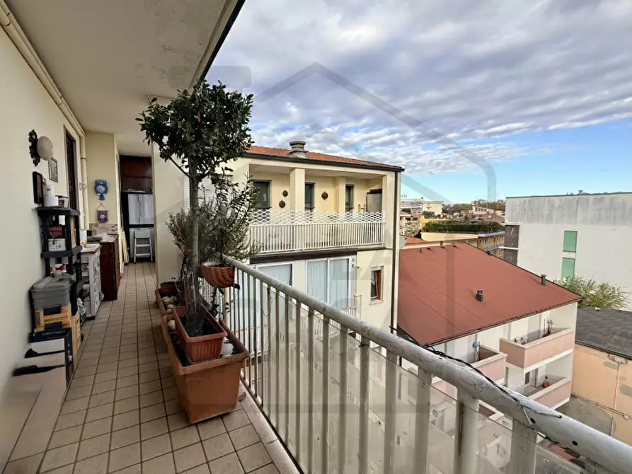 Immagine 38 di Attico in vendita  in Via Padre Leopoldo a Abano Terme