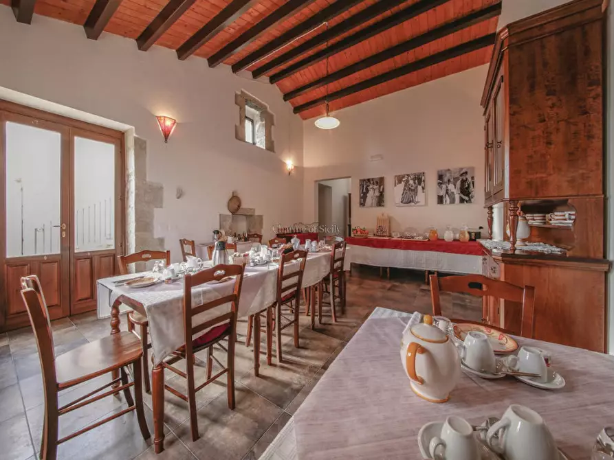 Immagine 16 di Villa in vendita  a Modica