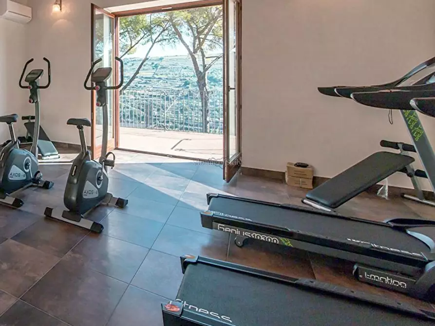 Immagine 24 di Villa in vendita  a Modica