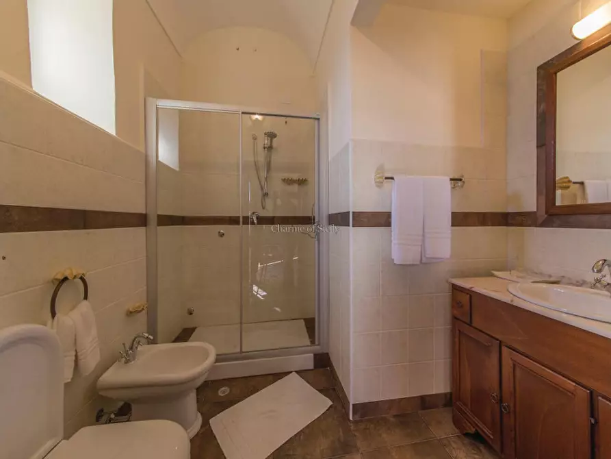 Immagine 31 di Villa in vendita  a Modica