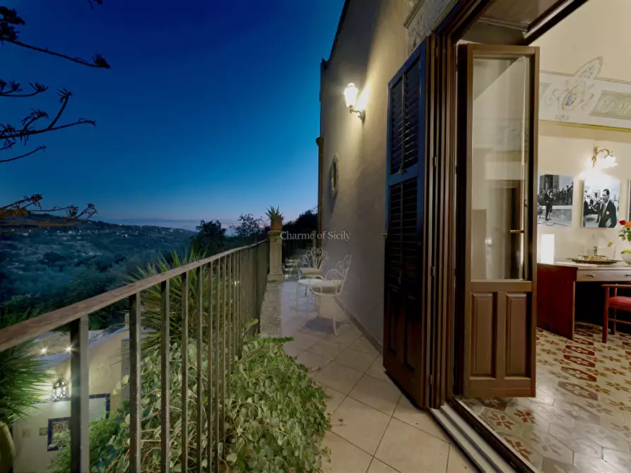 Immagine 34 di Villa in vendita  a Modica