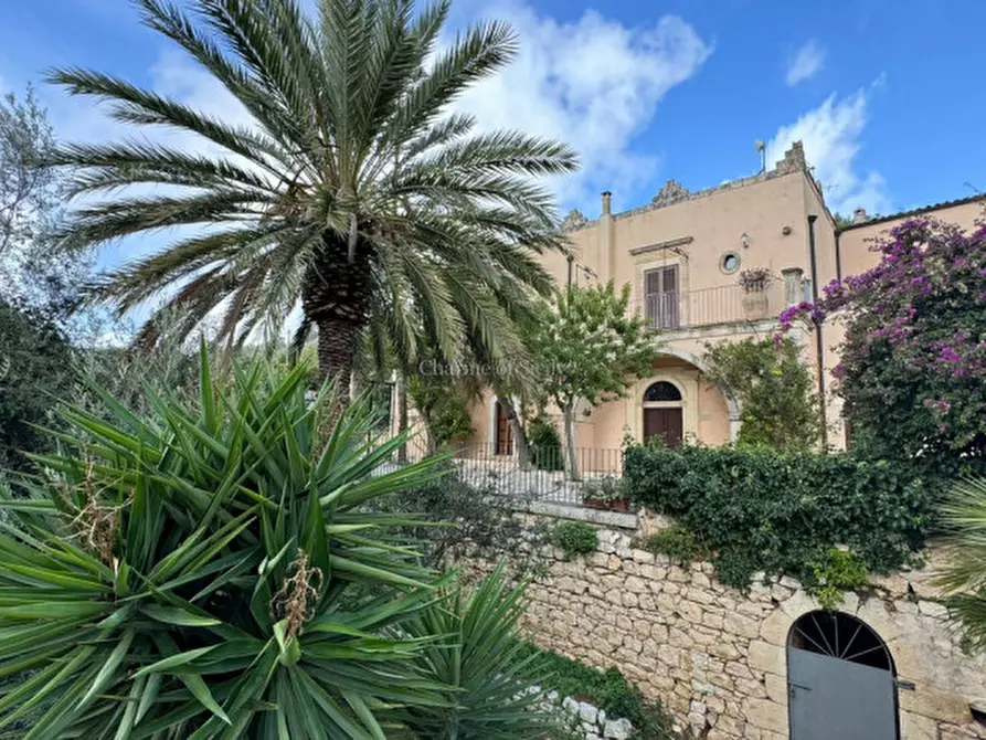 Immagine 37 di Villa in vendita  a Modica