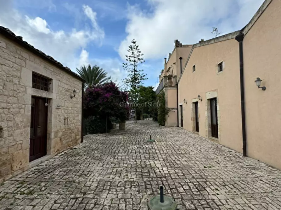 Immagine 44 di Villa in vendita  a Modica