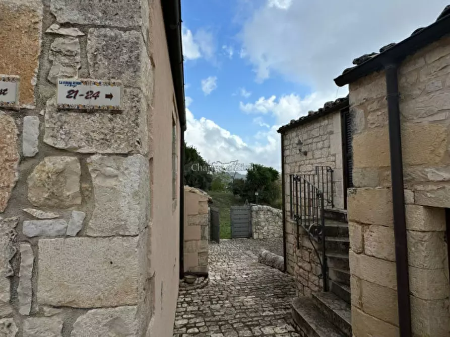 Immagine 45 di Villa in vendita  a Modica