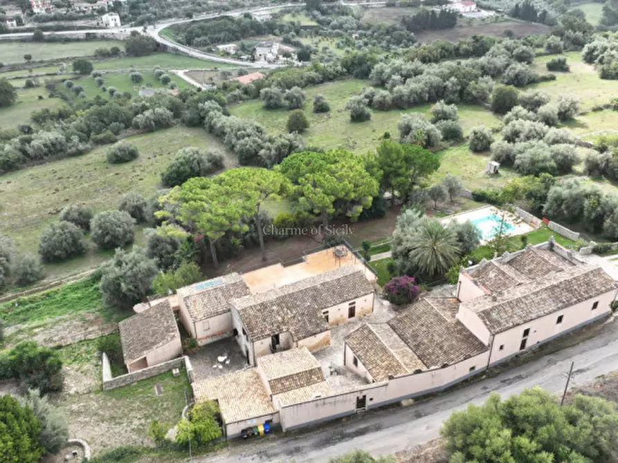 Immagine 47 di Villa in vendita  a Modica