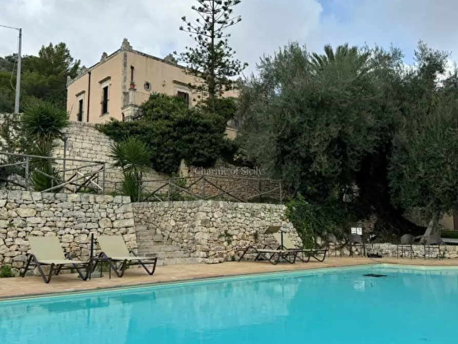 Immagine 54 di Villa in vendita  a Modica