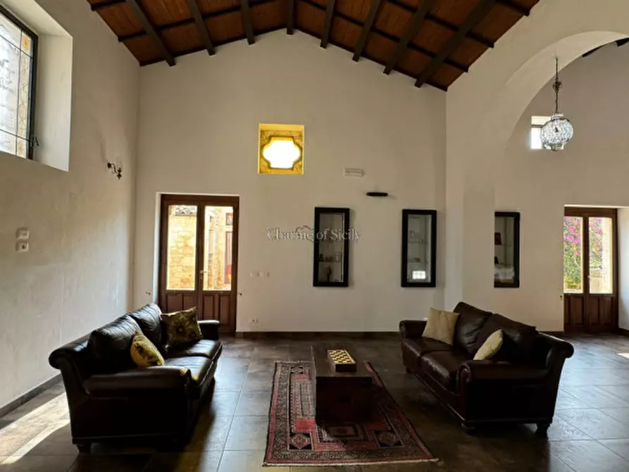 Immagine 68 di Villa in vendita  a Modica