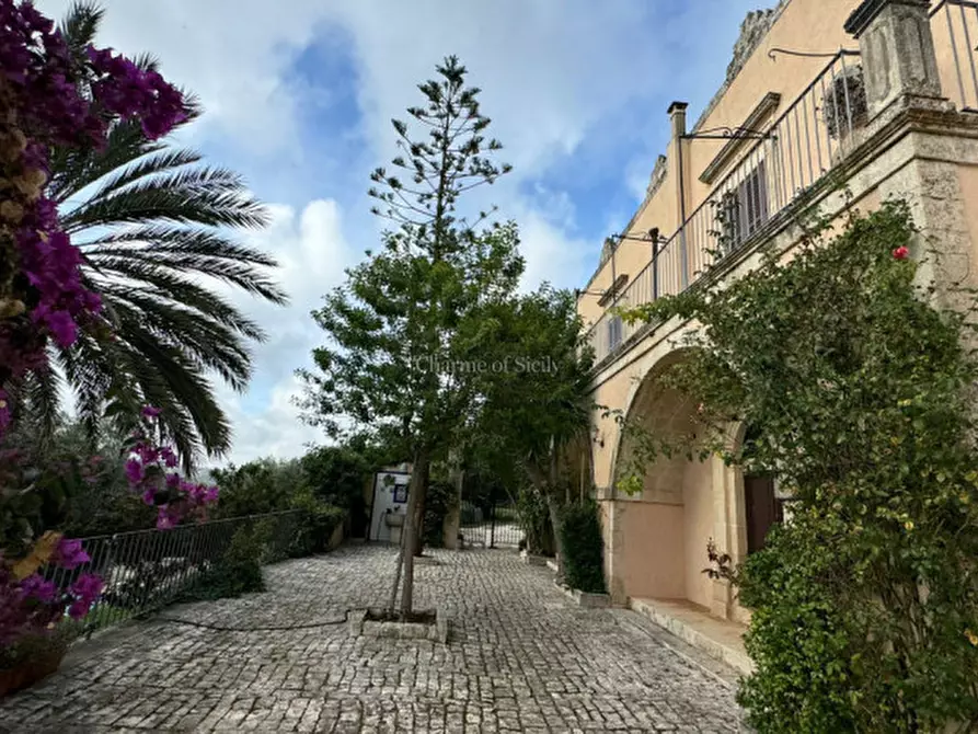 Immagine 76 di Villa in vendita  a Modica