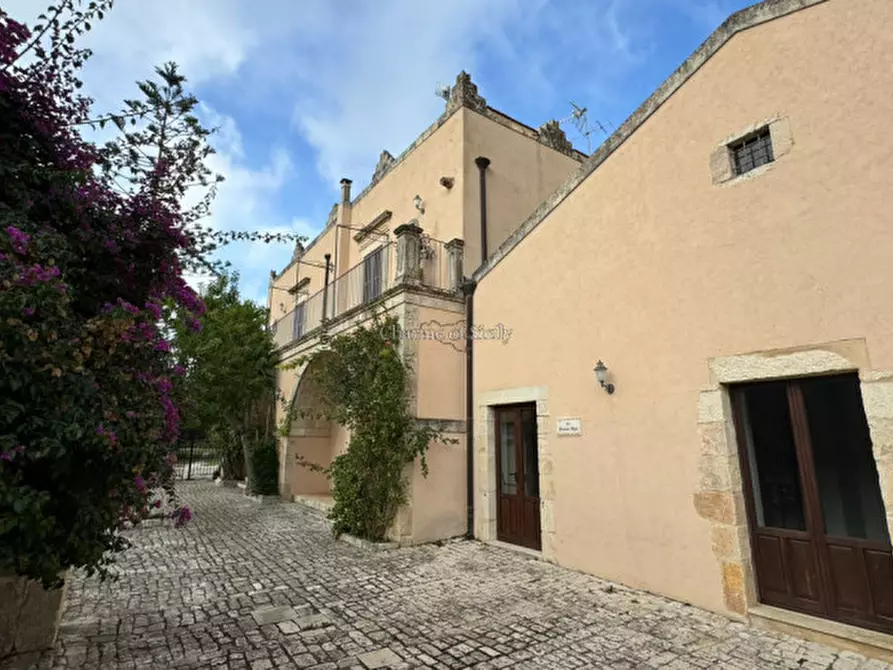 Immagine 77 di Villa in vendita  a Modica