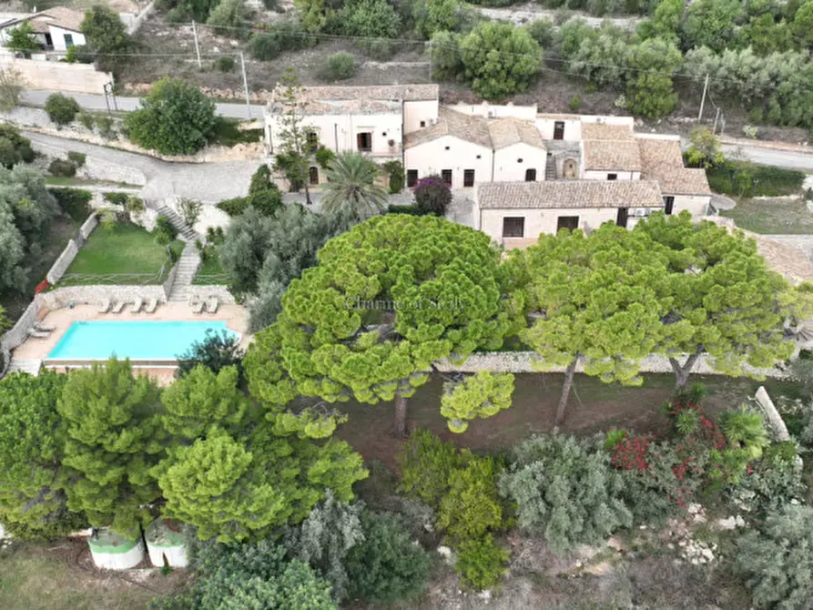 Immagine 80 di Villa in vendita  a Modica