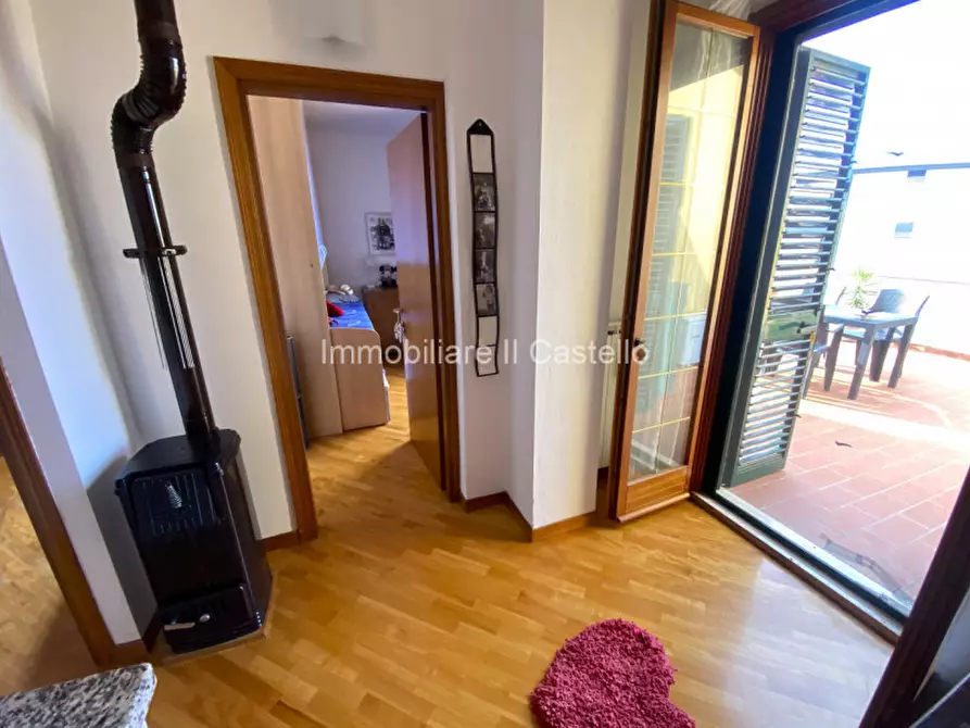 Immagine 13 di Appartamento in vendita  in Via Bruno Buozzi a Castiglione Del Lago