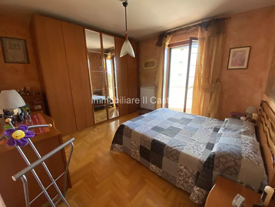 Immagine 16 di Appartamento in vendita  in Via Bruno Buozzi a Castiglione Del Lago