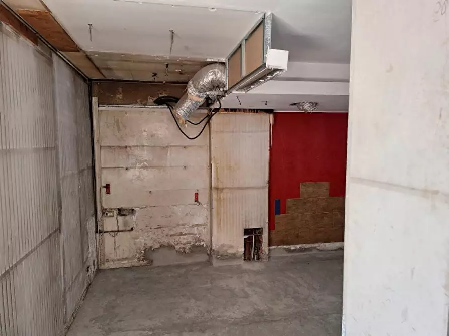 Immagine 9 di Laboratorio in affitto  in VIA VITTOR PISANI a Milano