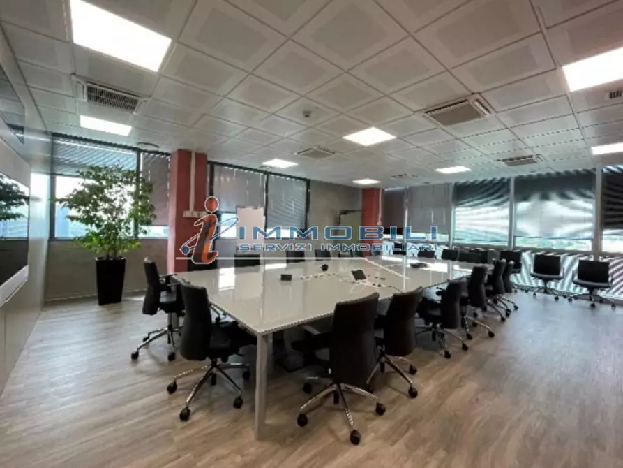 Immagine 5 di Ufficio in affitto  in VIA VENTICINQUE APRILE a San Donato Milanese