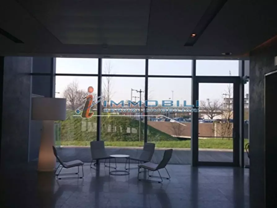Immagine 12 di Ufficio in affitto  in VIA MONDADORI a Segrate