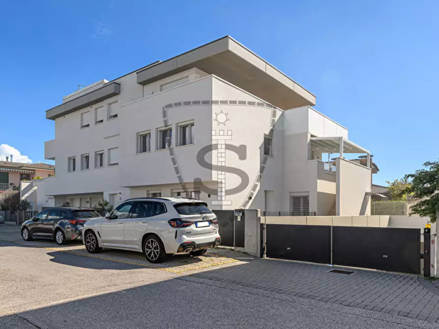 Immagine 18 di Appartamento in vendita  in Via Benedetto Marcello, 20 a Zanè