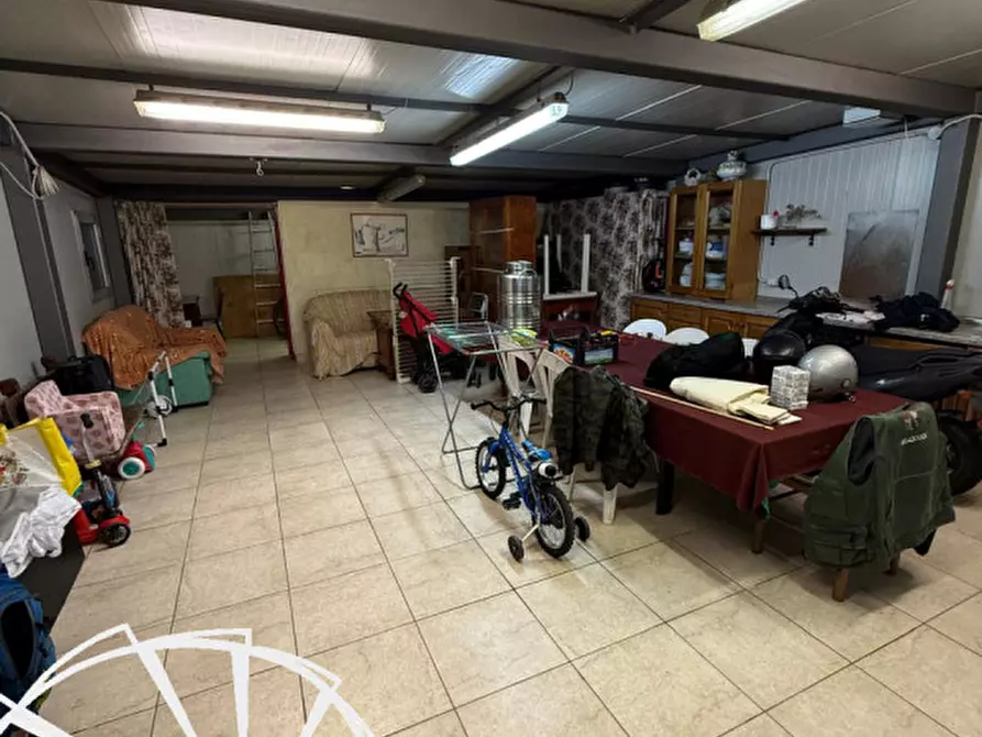 Immagine 6 di Garage in vendita  in Tavola a Prato