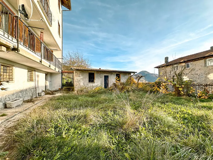 Immagine 23 di Appartamento in vendita  in Via Cavaglia Sterna 10 a Varallo