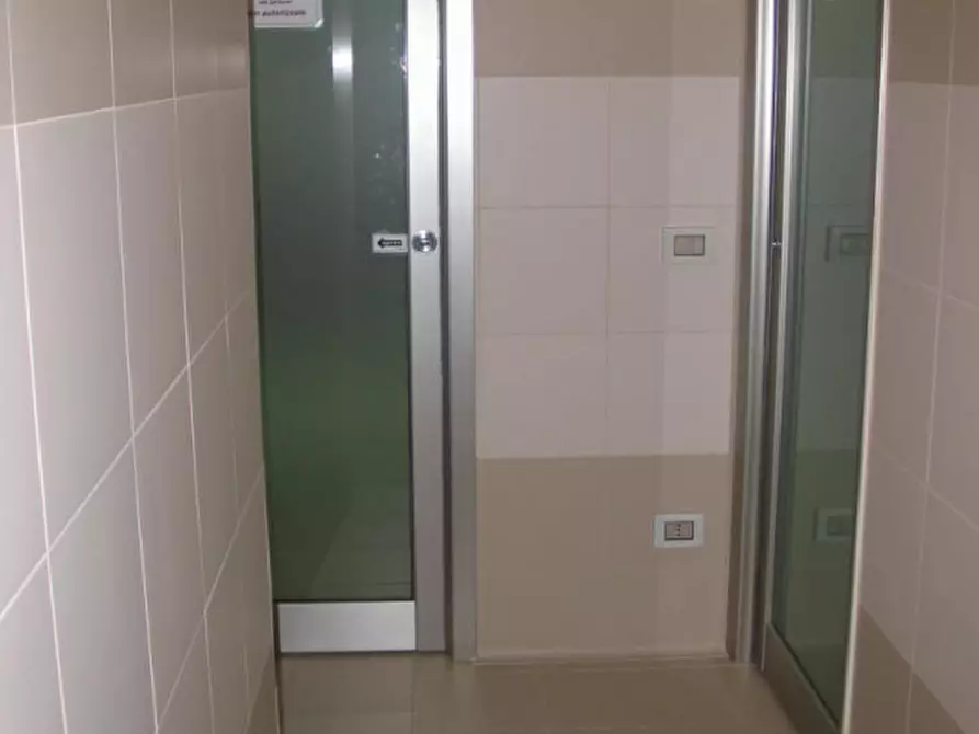 Immagine 4 di Laboratorio in affitto  in VIA MONTEVERDI a Firenze