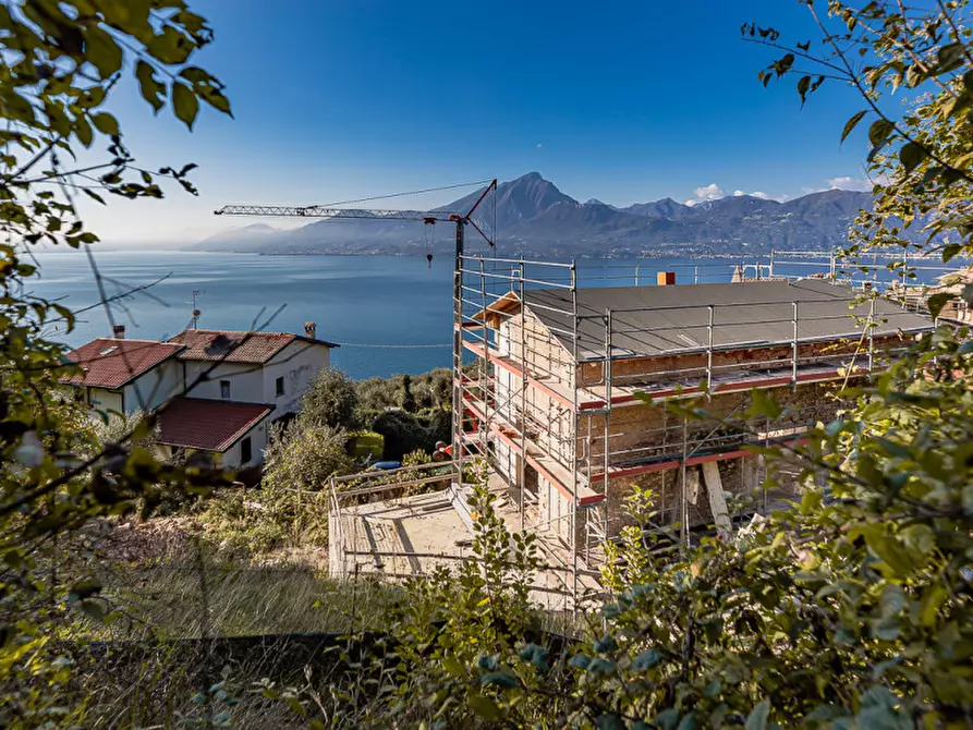 Immagine 1 di Rustico / casale in vendita  a Torri Del Benaco