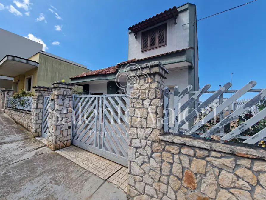 Immagine 3 di Casa indipendente in vendita  in Via Fabio Filzi 139 a Matino