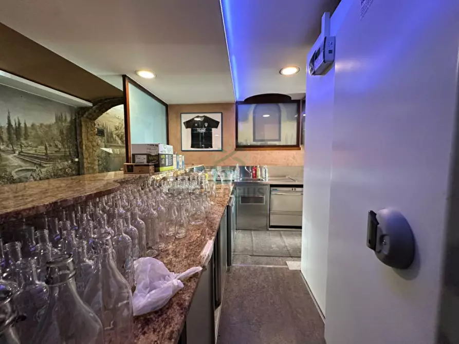 Immagine 8 di Attività commerciale in affitto  in Via Casteggioni a Colognola Ai Colli