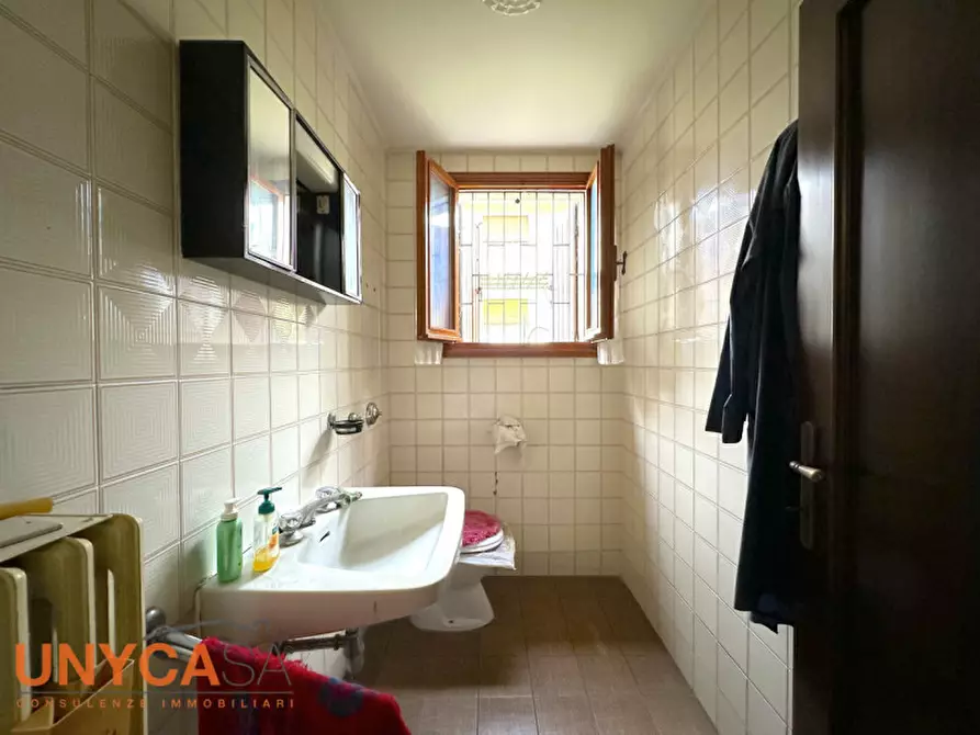 Immagine 20 di Villa in vendita  a Abano Terme